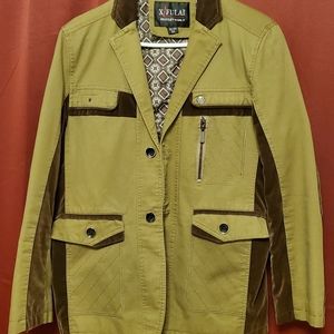 Men's Business Casual Blazer / Suit Coat.